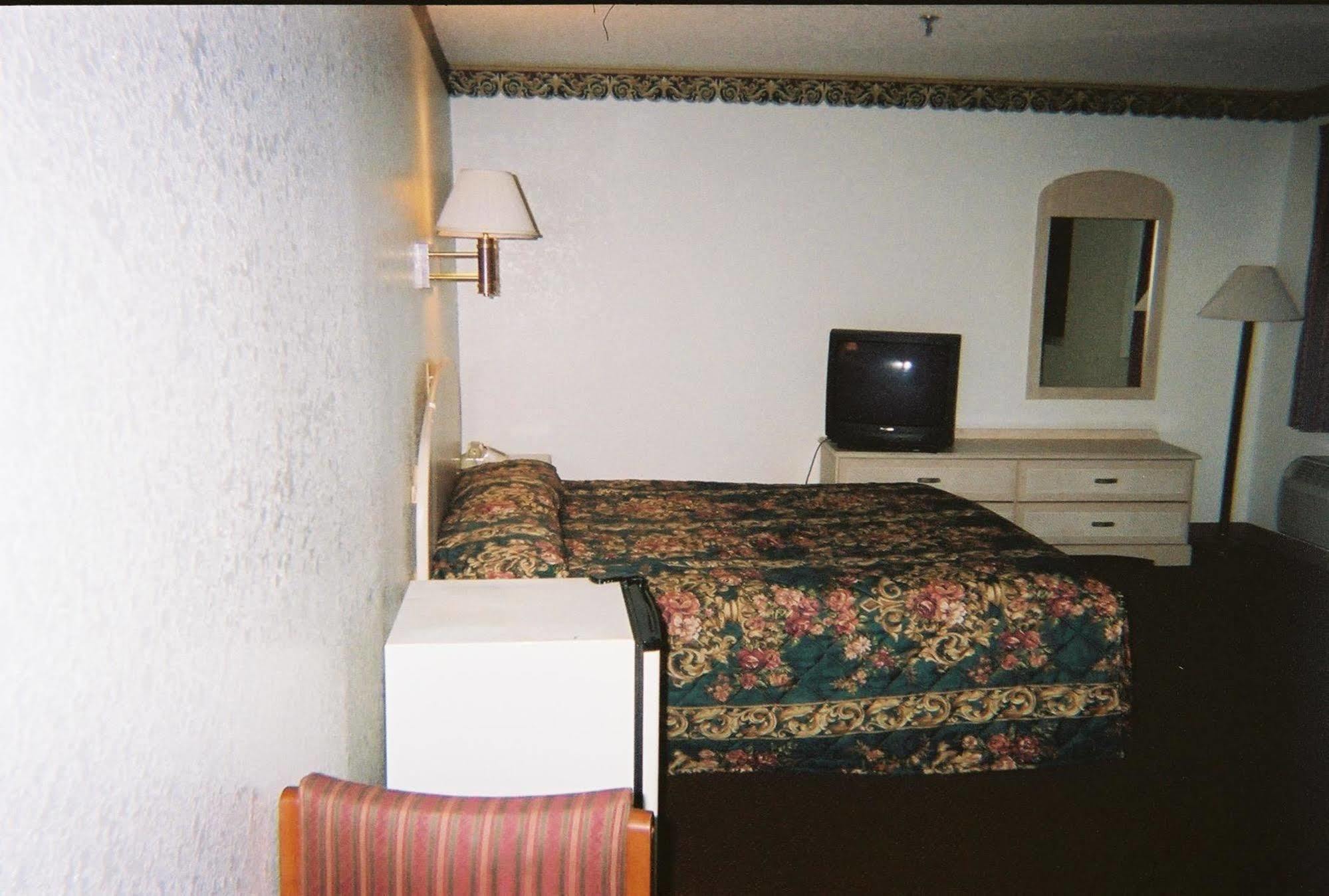 Budget Inn Wentzville Zewnętrze zdjęcie