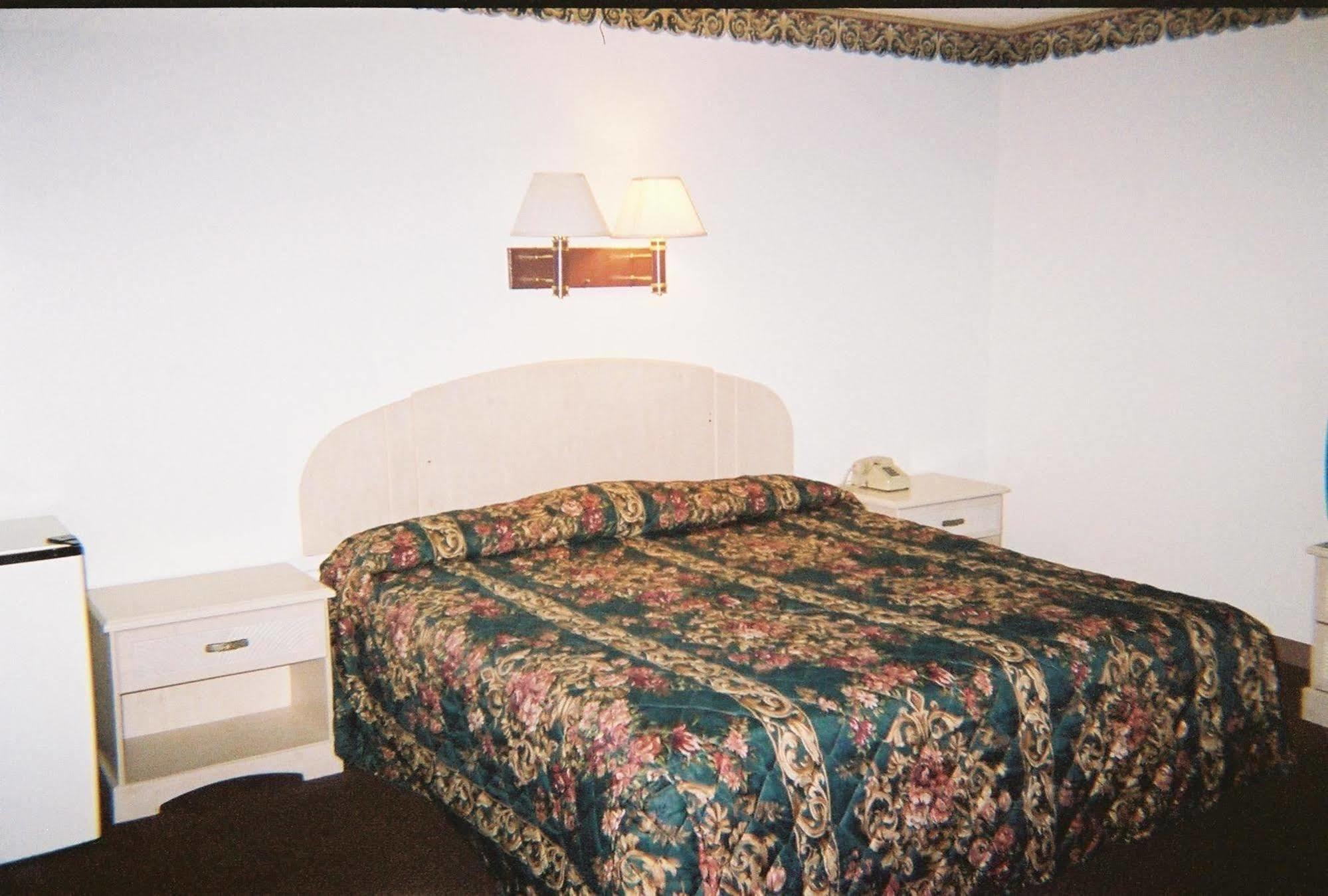 Budget Inn Wentzville Zewnętrze zdjęcie