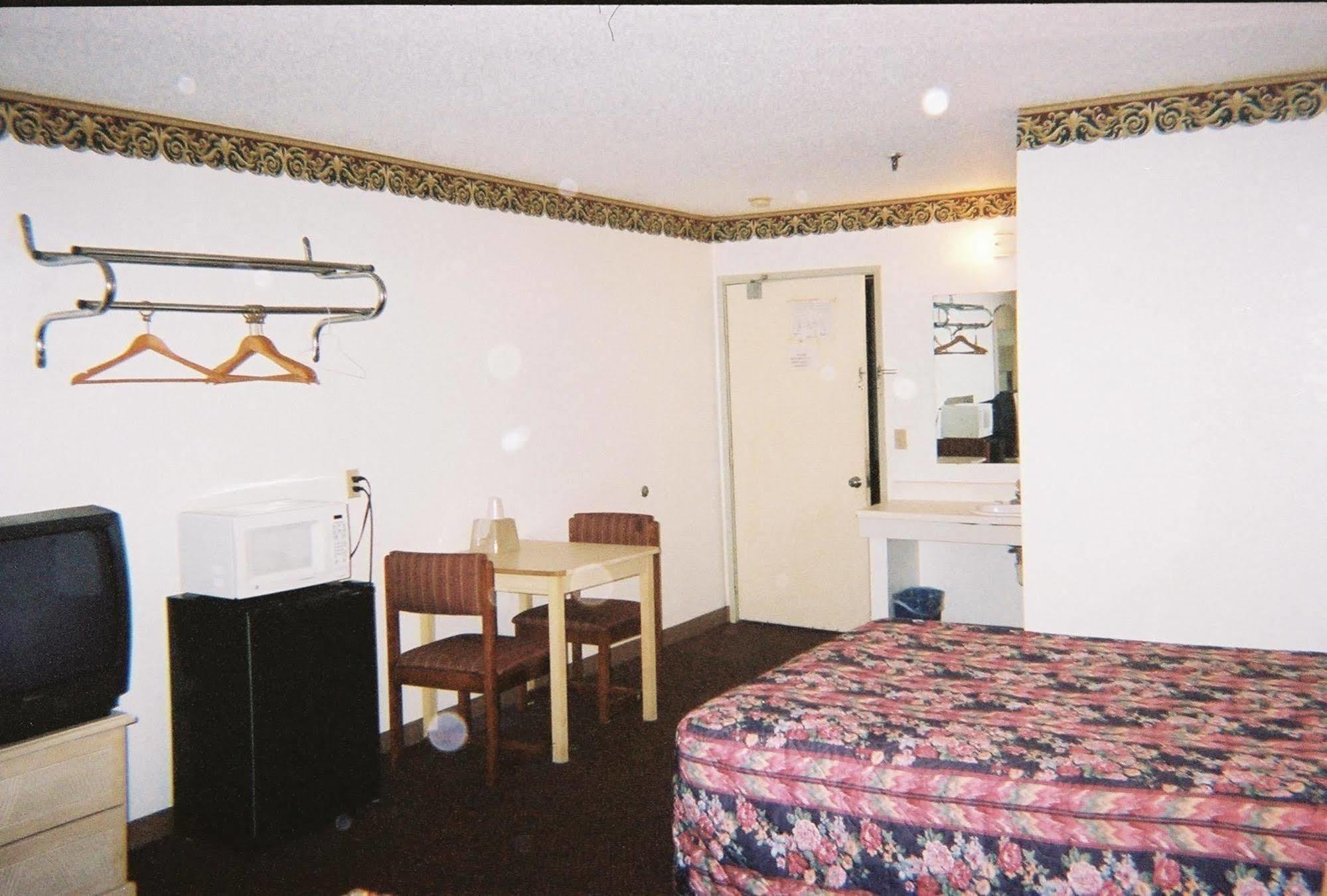 Budget Inn Wentzville Zewnętrze zdjęcie